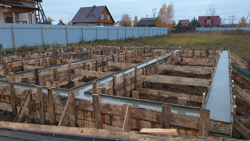 Ленточный мелкозаглубленный фундамент в Алматинской области